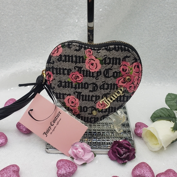 Juicy Couture Handbags - Juicy Couture Pink Bloom Heart Wristlet BNWT